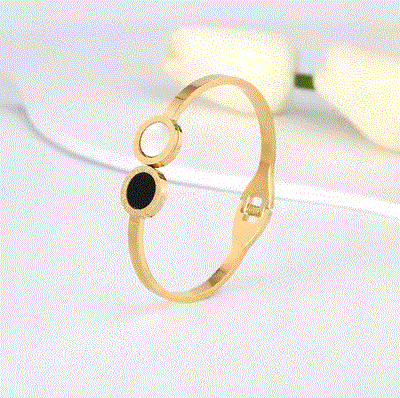 Rome Womens Stainless Steel Bangle