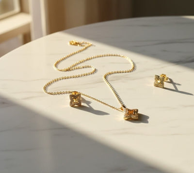 Geometric Quatrefoil Set