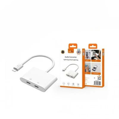 Moogmax - Lightning Headphone Jack & Phone Charger (Original)